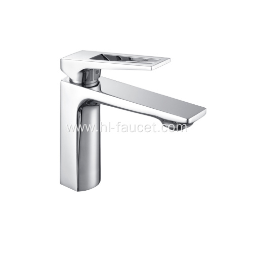 Single control lavatory faucet Matte Black